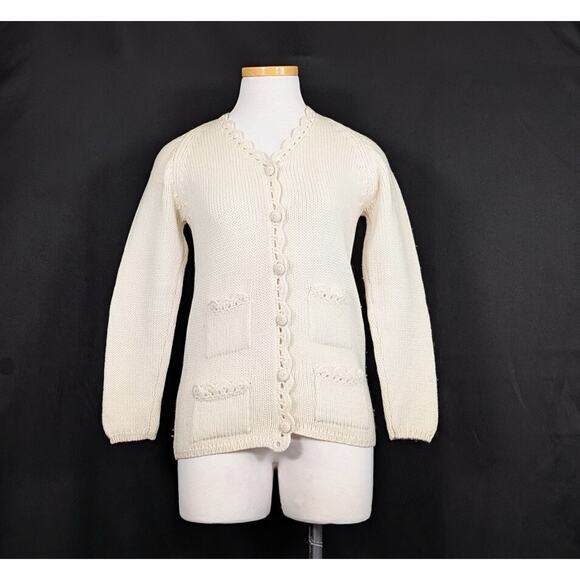 Vintage Sweaters - Vintage 60s Cardigan Sweater Cream Wool Scalloped Trim Misses Size 34